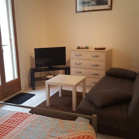 Les Lauriers Apartment Agde Bagian luar foto