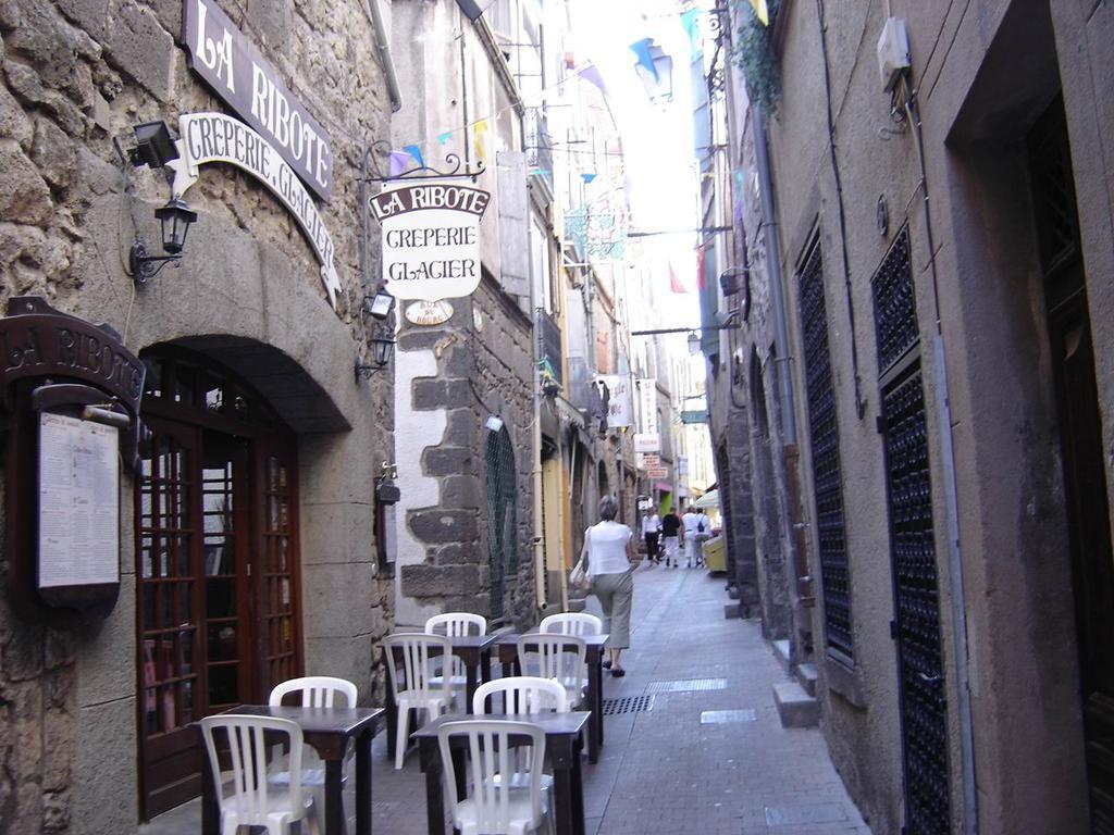 Les Lauriers Apartment Agde Bagian luar foto